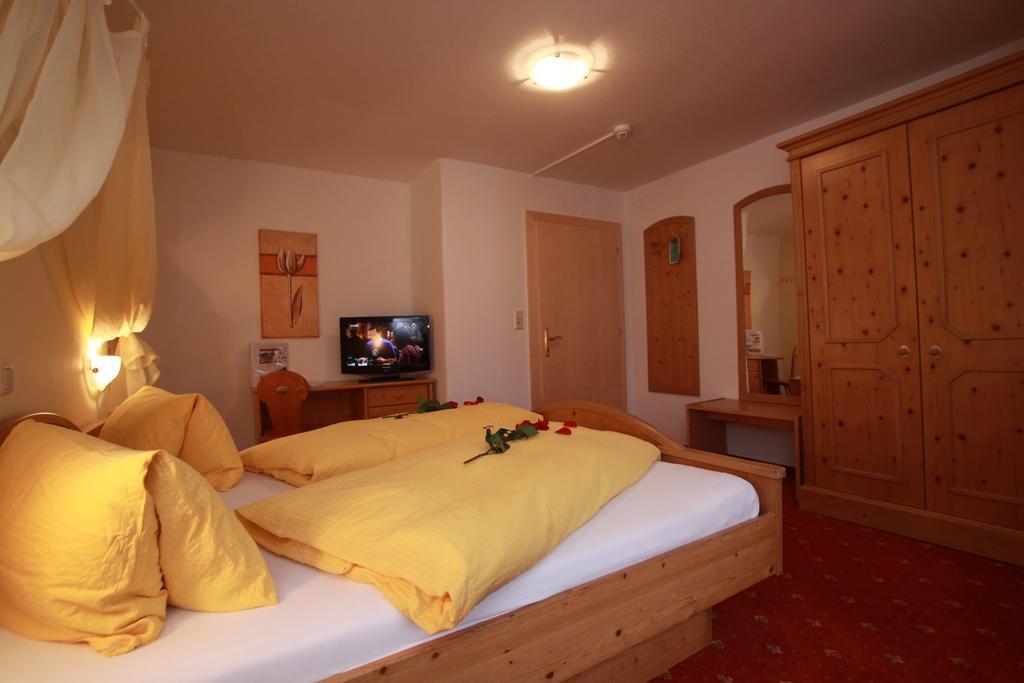 Pension Edelweiss Breitenbach am Inn Oda fotoğraf