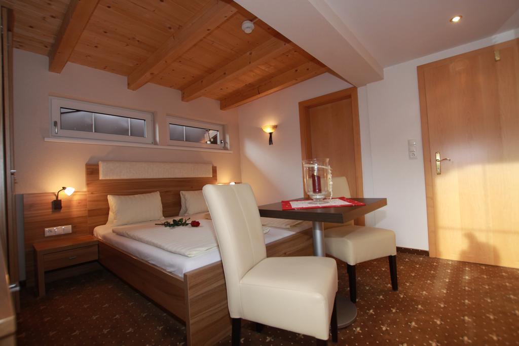 Pension Edelweiss Breitenbach am Inn Oda fotoğraf